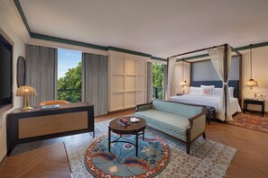 In-room safe, desk, laptop workspace, blackout curtains - Welcomhotel By ITC Hotels Prayagraj (Prayagraj)