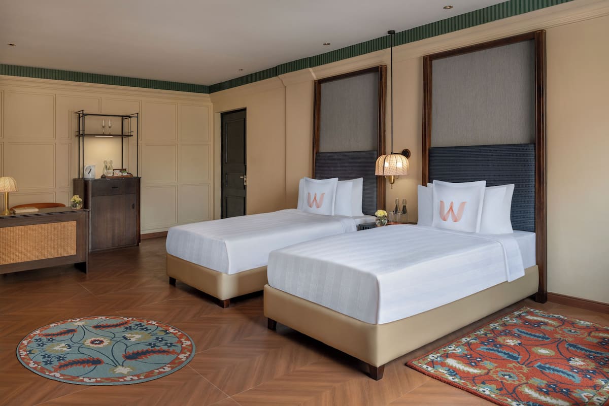 Habitación Deluxe, 2 camas individuales (Deluxe Room Twin) | Ropa de cama de alta calidad y edredones de plumas