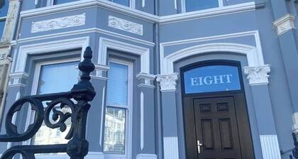 Number 4, 8 Clifton Terrace