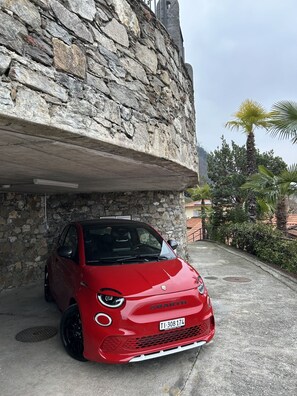 المنطقة المحيطة بالمنشأة