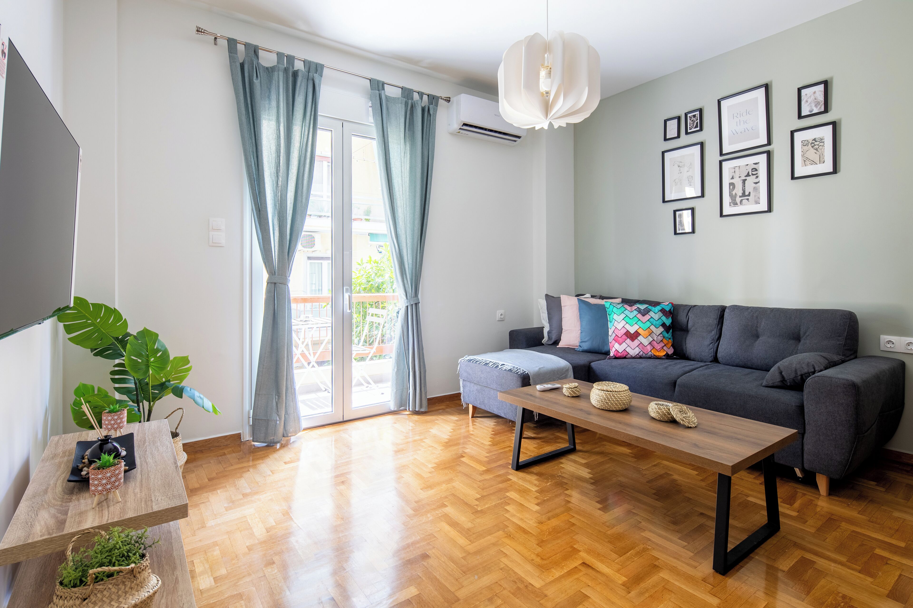 Appartement, 1 chambre, cuisine, vue ville | Salle de séjour