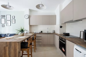 Apartment, 1 Bedroom, Kitchen, City View | In-room dining - Astrea 1- Bedroom Apartment in Athens (Athens)