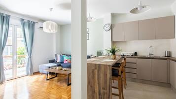 公寓, 1 间卧室, 厨房, 城市景观 | 客房内用餐