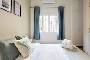 Appartement, 1 chambre, cuisine, vue ville | Décoration personnalisée, ameublement personnalisé, bureau