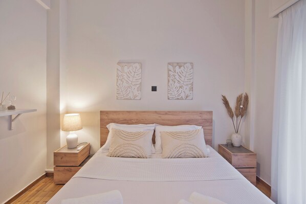 1 habitación, tabla de planchar con plancha, wifi y ropa de cama 