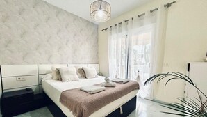 Unclassified image, 3 of 43, button - Spacious Estepona Apartment with Pool & Golf Views (Estepona)