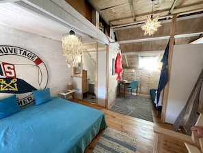 1 chambre, fer et planche Ă repasser, draps fournis