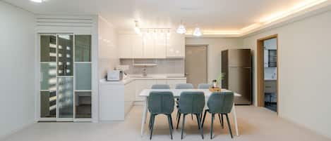 Basic Room, 2 Bedrooms (Private House(2025New/ Jacuzzi/BBQ))