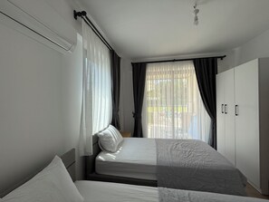 4 chambres, fer et planche à repasser, Wi-Fi, draps fournis