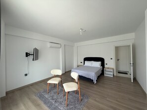 4 Schlafzimmer, Bügeleisen/Bügelbrett, WLAN, Bettwäsche