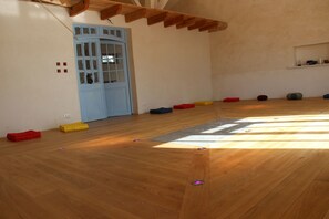 Fitness facility - Domaine de La Contie – 17th-Century Chartreuse in the Heart of 20 Hectares of Nature (Issac)