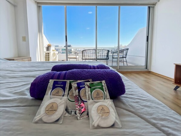 1 bedroom, iron/ironing board, Internet, bed sheets