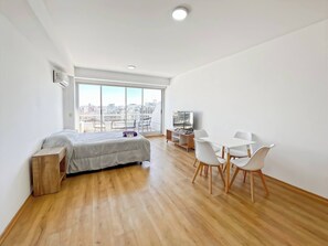 1 bedroom, iron/ironing board, internet, bed sheets - Studio Center Gymm Pool U138 (Buenos Aires)
