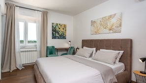4 Schlafzimmer, Bügeleisen/Bügelbrett, kostenloses WLAN, Bettwäsche
