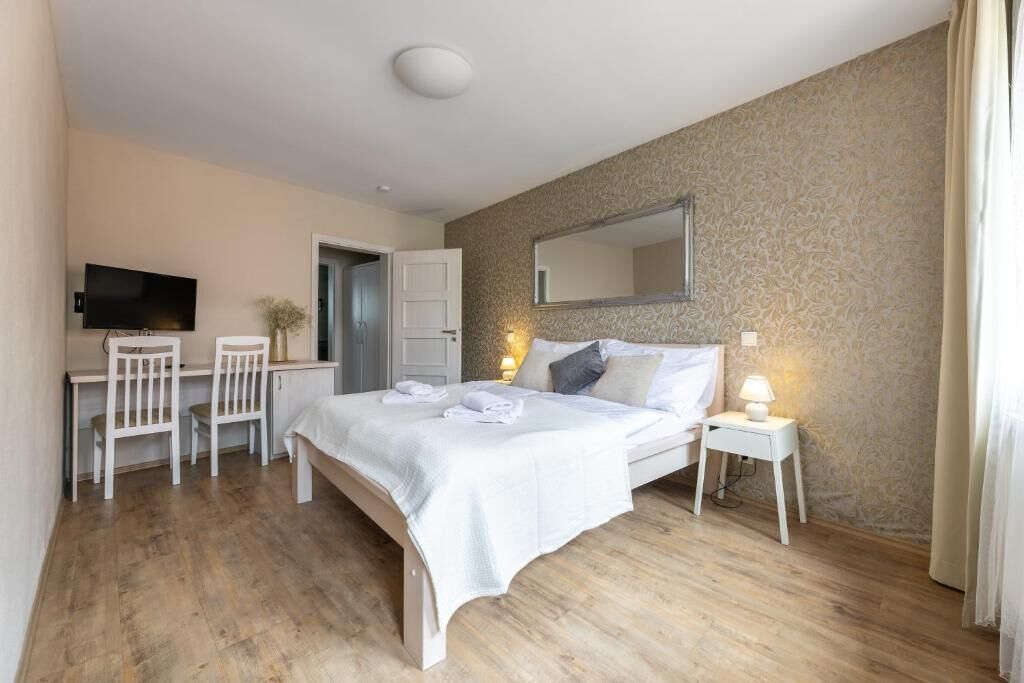 Habitación Deluxe, vistas a la ciudad | Sistema de insonorización y wifi gratis