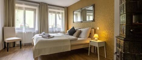 Comfort Room, City View