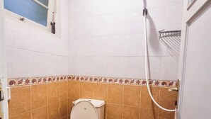Vila Mewah, balkon | Kamar mandi | Handuk