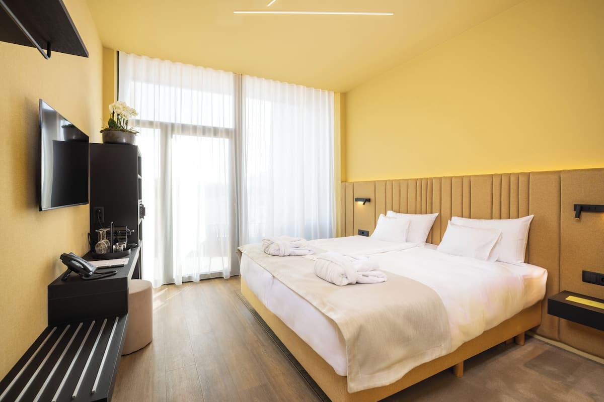 Kahden hengen classic-huone, patio | Egyptinpuuvillaiset lakanat, ylelliset vuodevaatteet