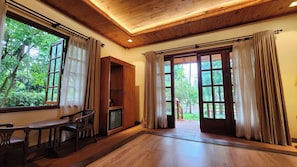 Studio Deluxe | Bàn, truy cập Internet không dây miễn phí, bộ trải giường