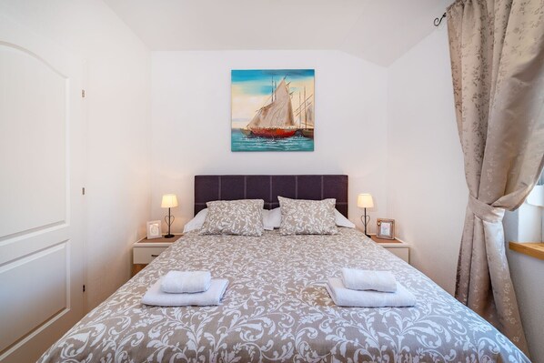 6 habitaciones, cunas gratuitas y ropa de cama