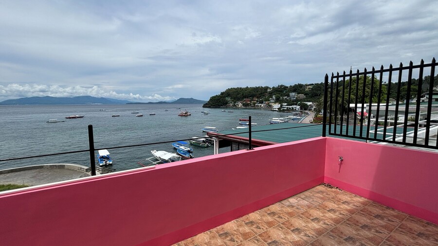 Pink Ocean Diving Resort Sabang Puerto Galera