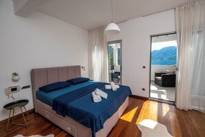 4 bedrooms, iron/ironing board, travel crib, free WiFi