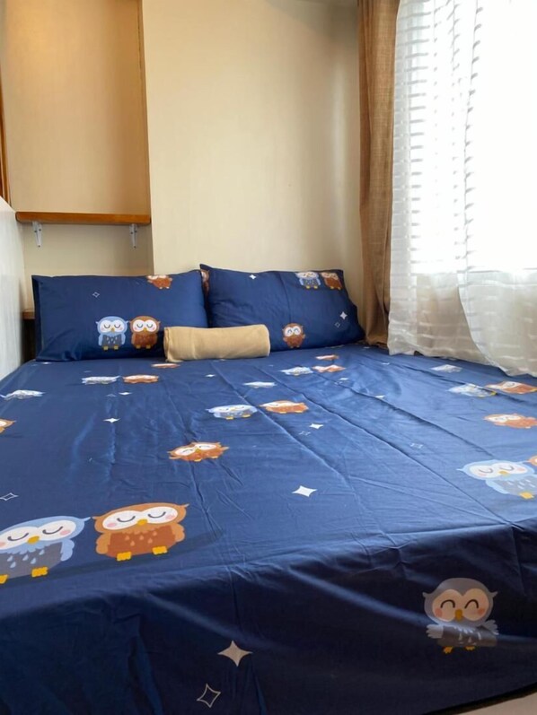 Rum - 1 sovrum - utsikt mot trädgården | 1 sovrum