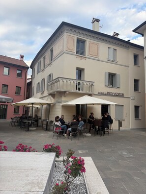 Ristorazione all'aperto