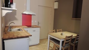 Suíte estúdio, vista para a montanha | Cozinha privada