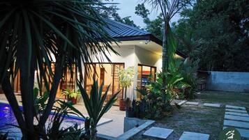 Villa, 2 Bedrooms, Accessible, Private Pool | Garden