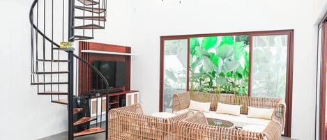 Villa, 2 chambres, accessible aux personnes à mobilité réduite, piscine privée | Salle de séjour