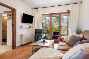 TV, DVD-spiller og stereoanlegg