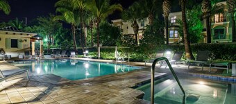 Luxury Townhome |  Pool | Beach & Golf Escape