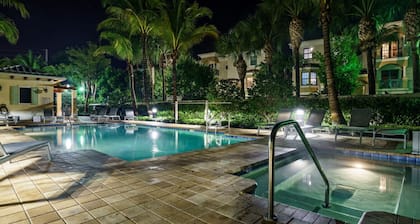 Luxury Townhome | Pool | Beach & Golf Escape