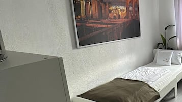 3 Schlafzimmer, Bügeleisen/Bügelbrett, WLAN, Bettwäsche