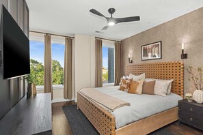 4 chambres, fer et planche à repasser, lit de bébé portatif, Wi-Fi