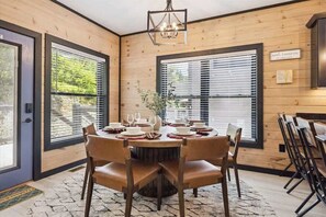 Unclassified image, 4 of 52, button