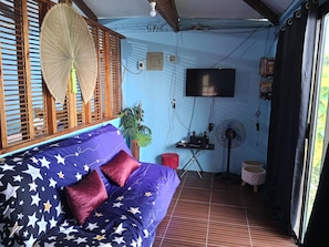 Ferienhaus, 1 Schlafzimmer, barrierefrei, Raucher | Wohnzimmer | Bücher