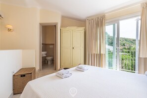 2 bedrooms
