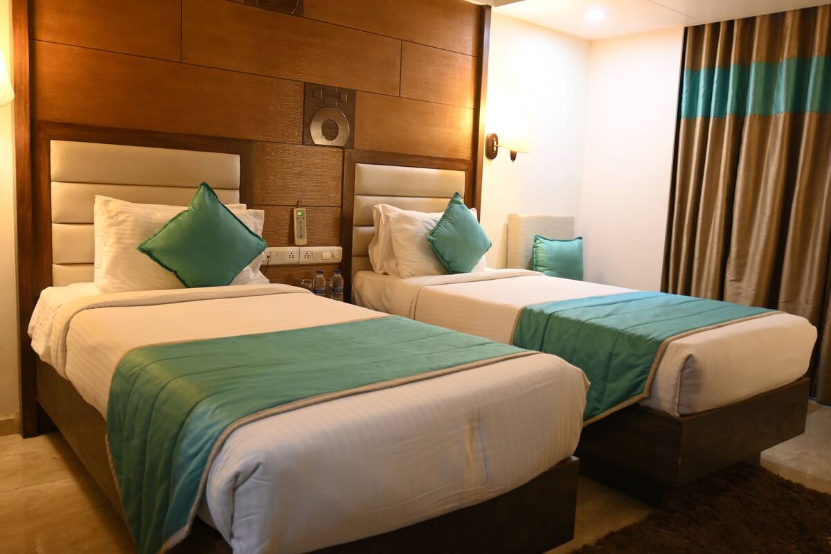 Dobbelt- eller tomannsrom – deluxe, byutsikt