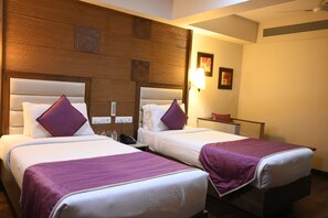 Deluxe Double or Twin Room, City View - Hotel Ace Grand (Vadodara)