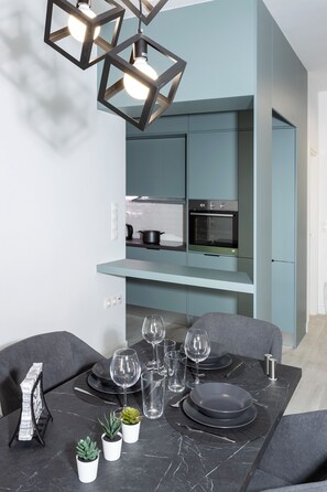 アパー�トメント | 2 室のベッドルーム、WiFi (無料)