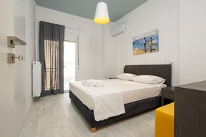 2 bedrooms, free WiFi - Bright 2 Bedroom Apartment in Palaio Faliro (Palaio Faliro)