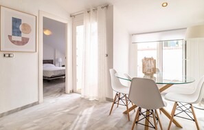 2 chambres, fer et planche à repasser, Wi-Fi gratuit