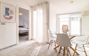 2 chambres, fer et planche à repasser, Wi-Fi gratuit