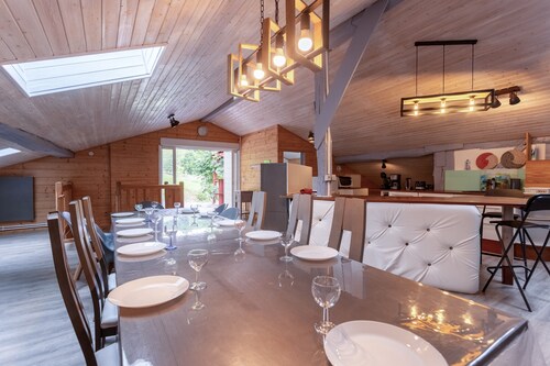 Holiday Home 'À Isturits Avec Piscine' with Shared Pool, Private Terrace and Wi-Fi