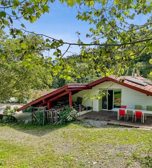 Exterior - Holiday Home 'À Isturits Avec Piscine' with Shared Pool, Private Terrace and Wi-Fi (Isturits)