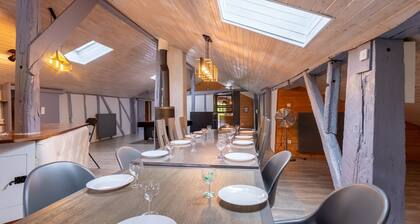 Holiday Home 'À Isturits Avec Piscine' with Shared Pool, Private Terrace and Wi-Fi