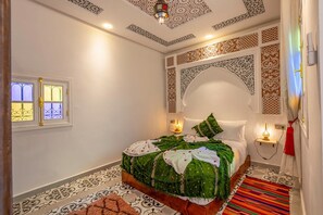 Kamar Standar | Wi-Fi gratis dan seprai linen