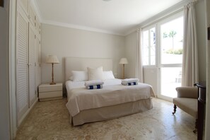 3 bedrooms, WiFi, bed sheets